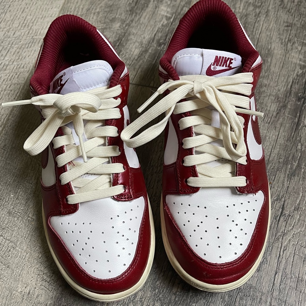Women’s Nike dunk lows red